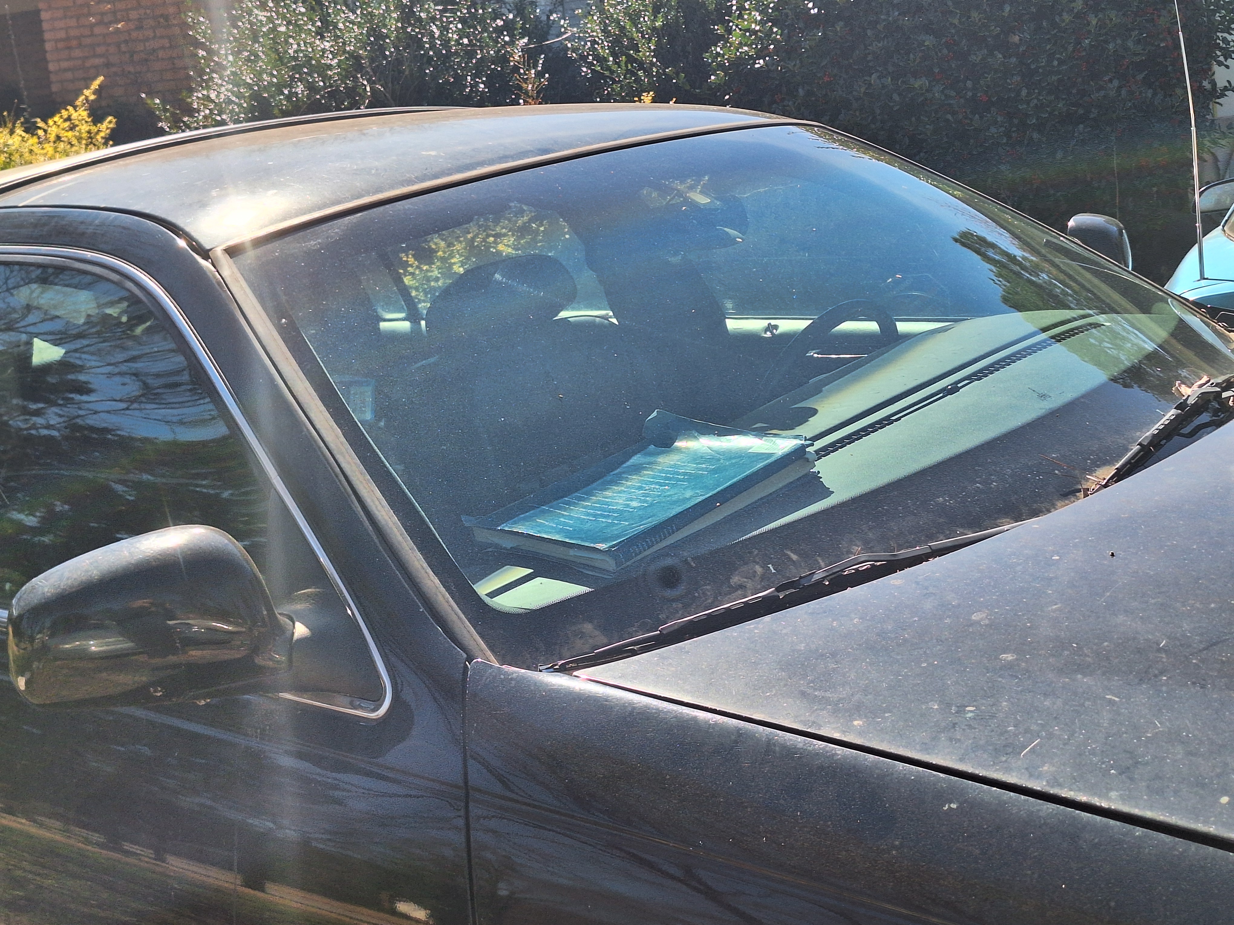 Used 1998 Lincoln Town Car Executive RWD image 1
