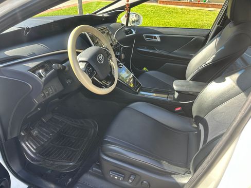 Used 2016 Toyota Mirai image 8