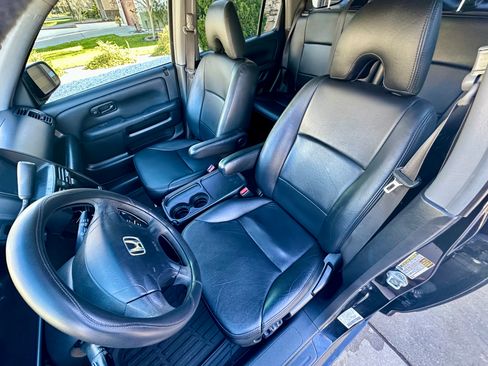 Used 2005 Honda CR-V LX image 10