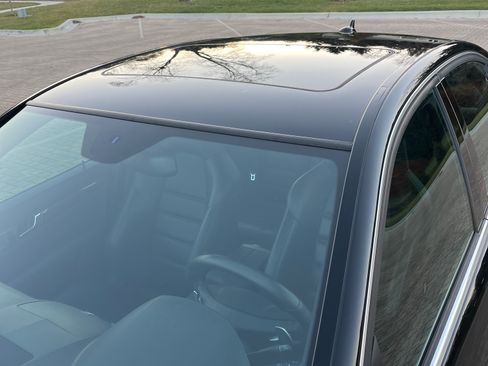 Used 2009 Mercedes-Benz C 63 AMG Sedan image 10