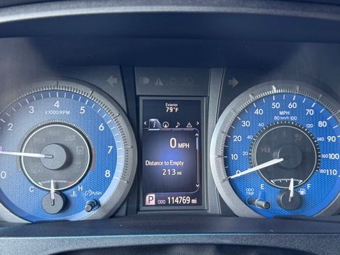 Used 2017 Toyota Sienna XLE w/ XLE Navigation Package FWD image 6