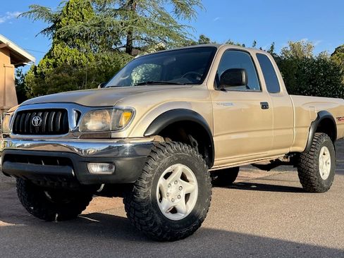 Used 2004 Toyota Tacoma 4x4 Xtracab V6 image 2
