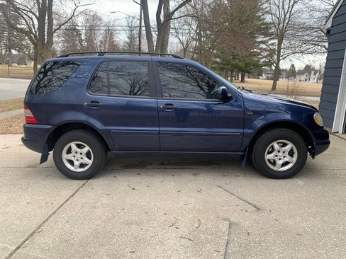 Used 2001 Mercedes-Benz ML 320 4MATIC image 14
