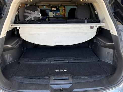 Used 2016 Nissan Rogue SV w/ SV Moonroof Package image 10