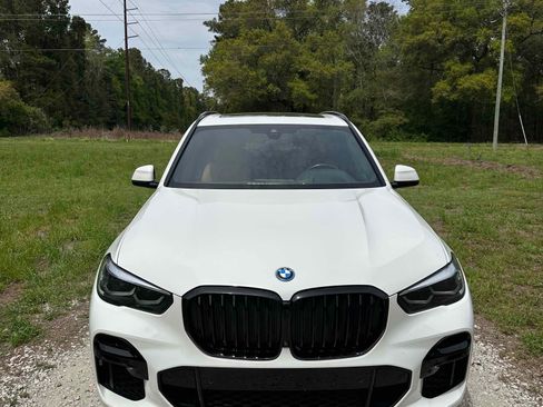 Used 2022 BMW X5 xDrive45e image 9