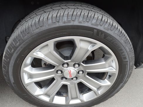Used 2016 GMC Yukon XL Denali w/ Open Road Package AWD/4WD image 27