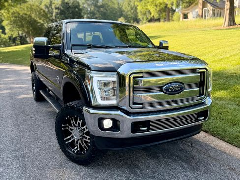 Used 2014 Ford F250 Lariat w/ Chrome Package AWD/4WD image 10