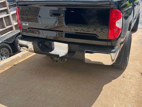 Used 2020 Toyota Tundra SR5 AWD/4WD image 4