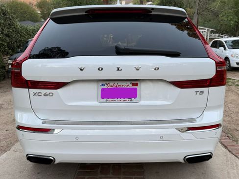 Used 2021 Volvo XC60 T5 Inscription w/ Protection Package Premier image 5