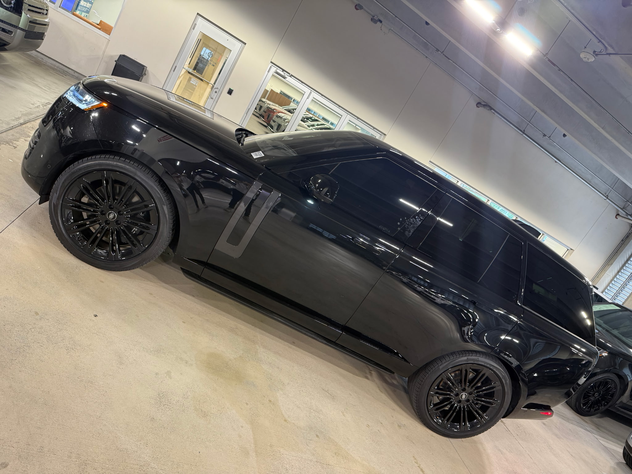 Used 2023 Land Rover Range Rover SE AWD/4WD image 10