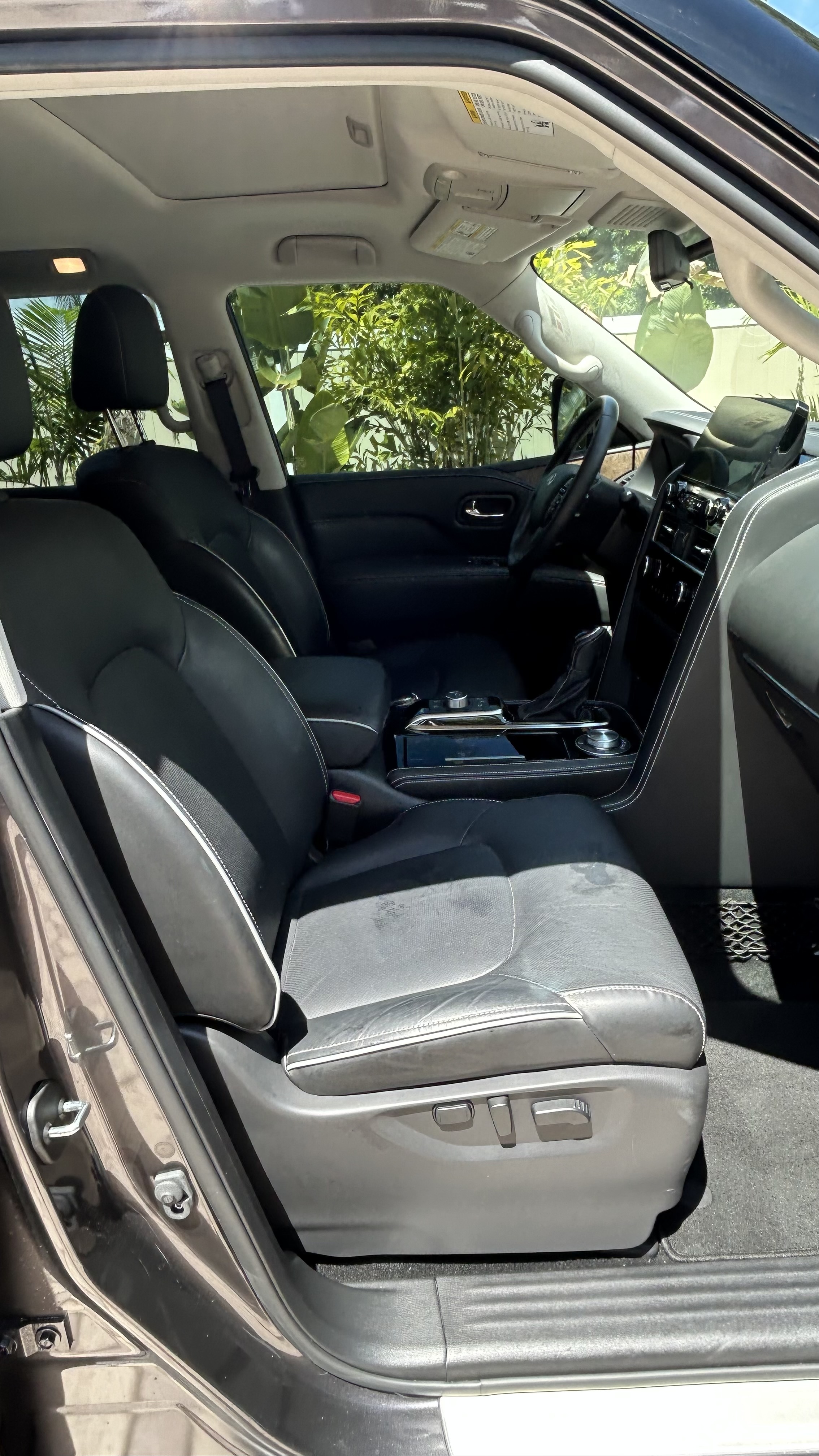 Used 2023 INFINITI QX80 Premium Select w/ Cargo Package AWD/4WD image 9