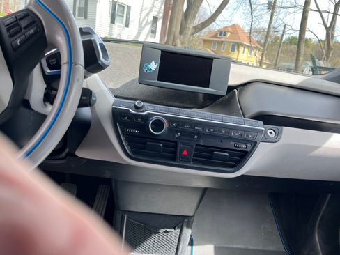 Used 2014 BMW i3 w/ Range Extender RWD image 9