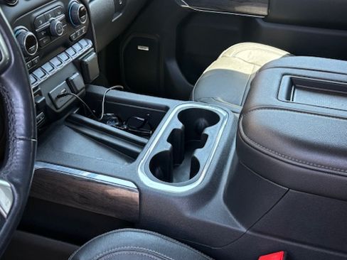 Used 2020 Chevrolet Silverado 1500 LTZ w/ LTZ Plus Package RWD image 9