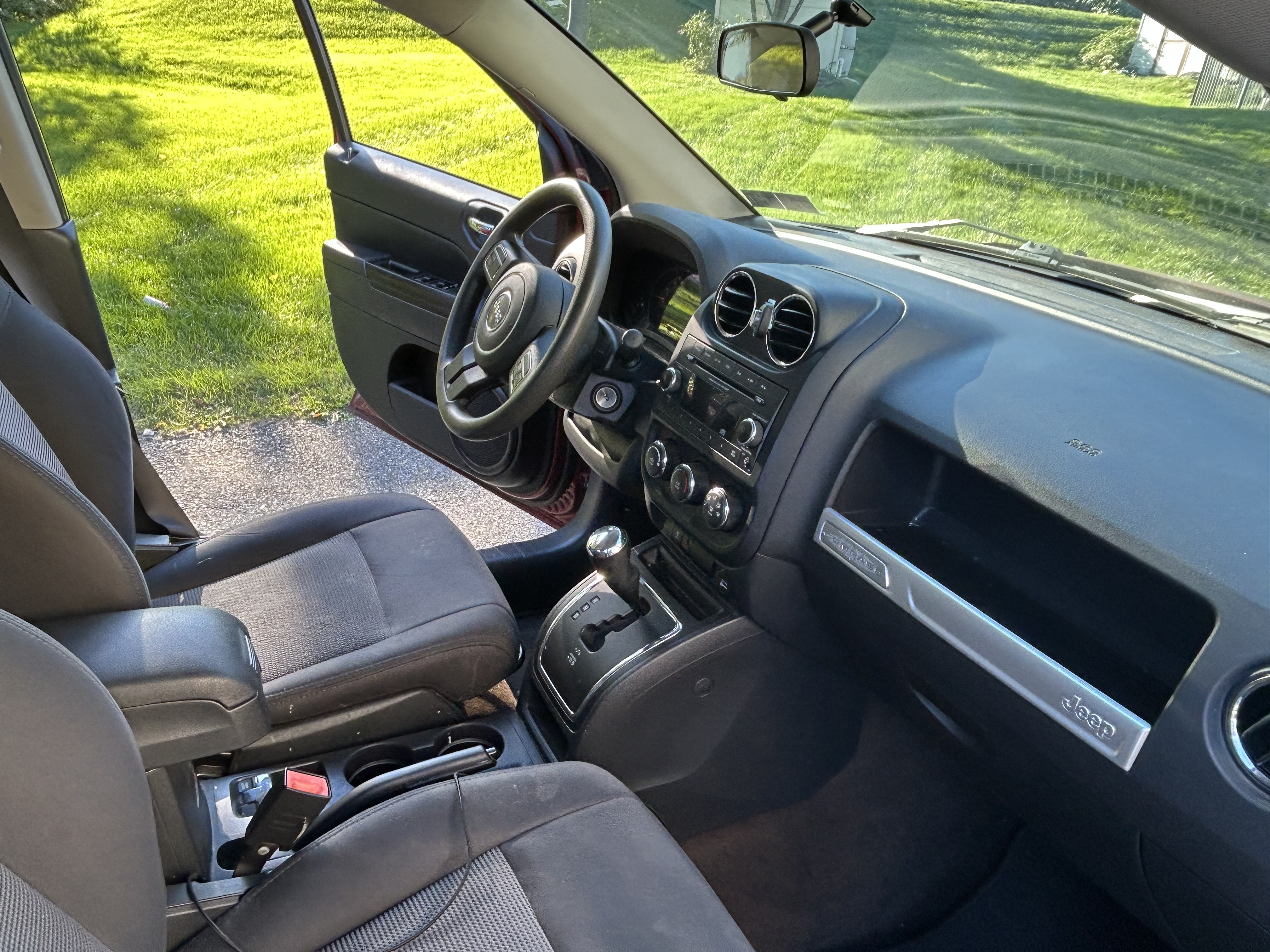 Used 2015 Jeep Compass Sport w/ Power Value Group AWD/4WD image 14