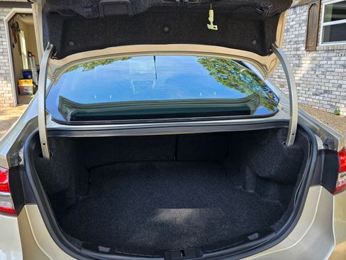 Used 2017 Ford Fusion SE image 8