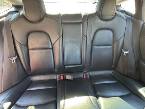 Used 2018 Tesla Model 3 Long Range image 8