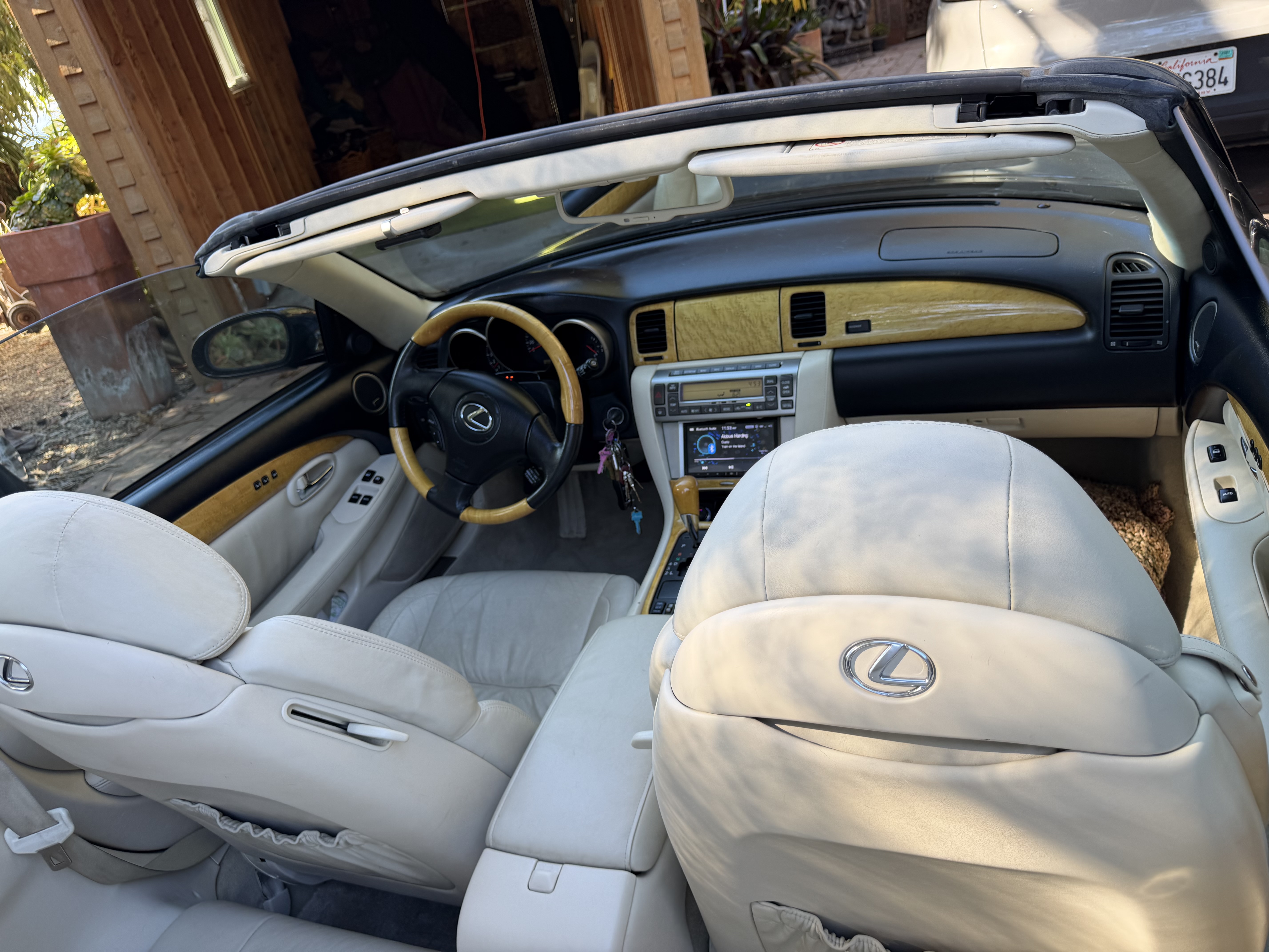 Used 2004 Lexus SC 430 Convertible RWD image 4