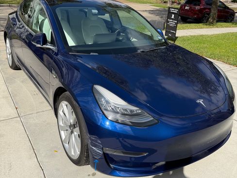 Used 2018 Tesla Model 3 Long Range image 9