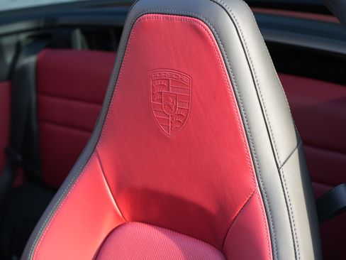 Used 2025 Porsche 911 Targa 4 GTS image 31