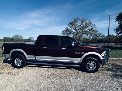 Used 2015 RAM 2500 Laramie w/ Snow Chief Group image 6
