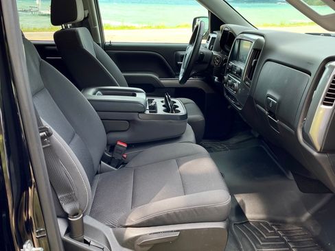 Used 2018 Chevrolet Silverado 1500 LT w/ All Star Edition AWD/4WD image 7