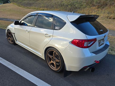 Used 2011 Subaru Impreza WRX STI image 5