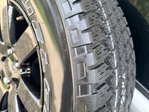 Used 2015 Jeep Wrangler Unlimited Sahara w/ Connectivity Group AWD/4WD image 17