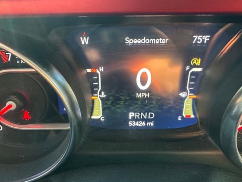 Used 2021 Jeep Gladiator Rubicon image 10