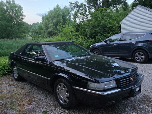 Used 1998 Cadillac Eldorado Touring w/ Safety/Security Pkg image 16