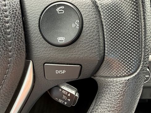 Used 2015 Toyota Corolla LE FWD image 15