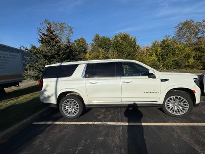 Used 2024 GMC Yukon XL Denali w/ LPO, Floor Liner Package