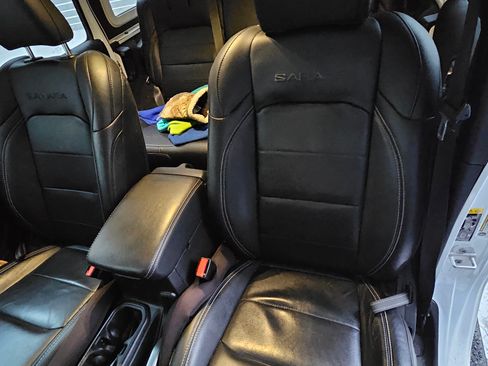 Used 2022 Jeep Wrangler Unlimited Sahara w/ Cold Weather Group image 23