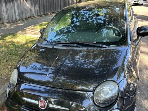Used 2013 FIAT 500 Turbo w/ Comfort/Convenience Group image 2