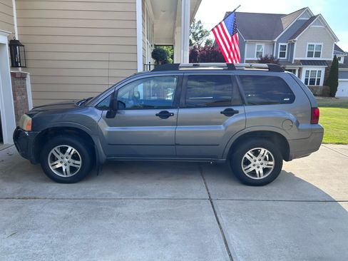 Used 2006 Mitsubishi Endeavor LS FWD image 2
