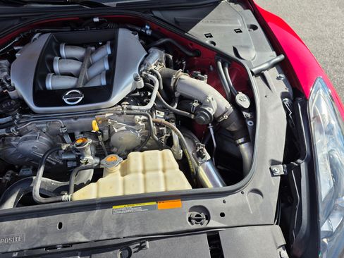 Used 2009 Nissan GT-R Premium image 15