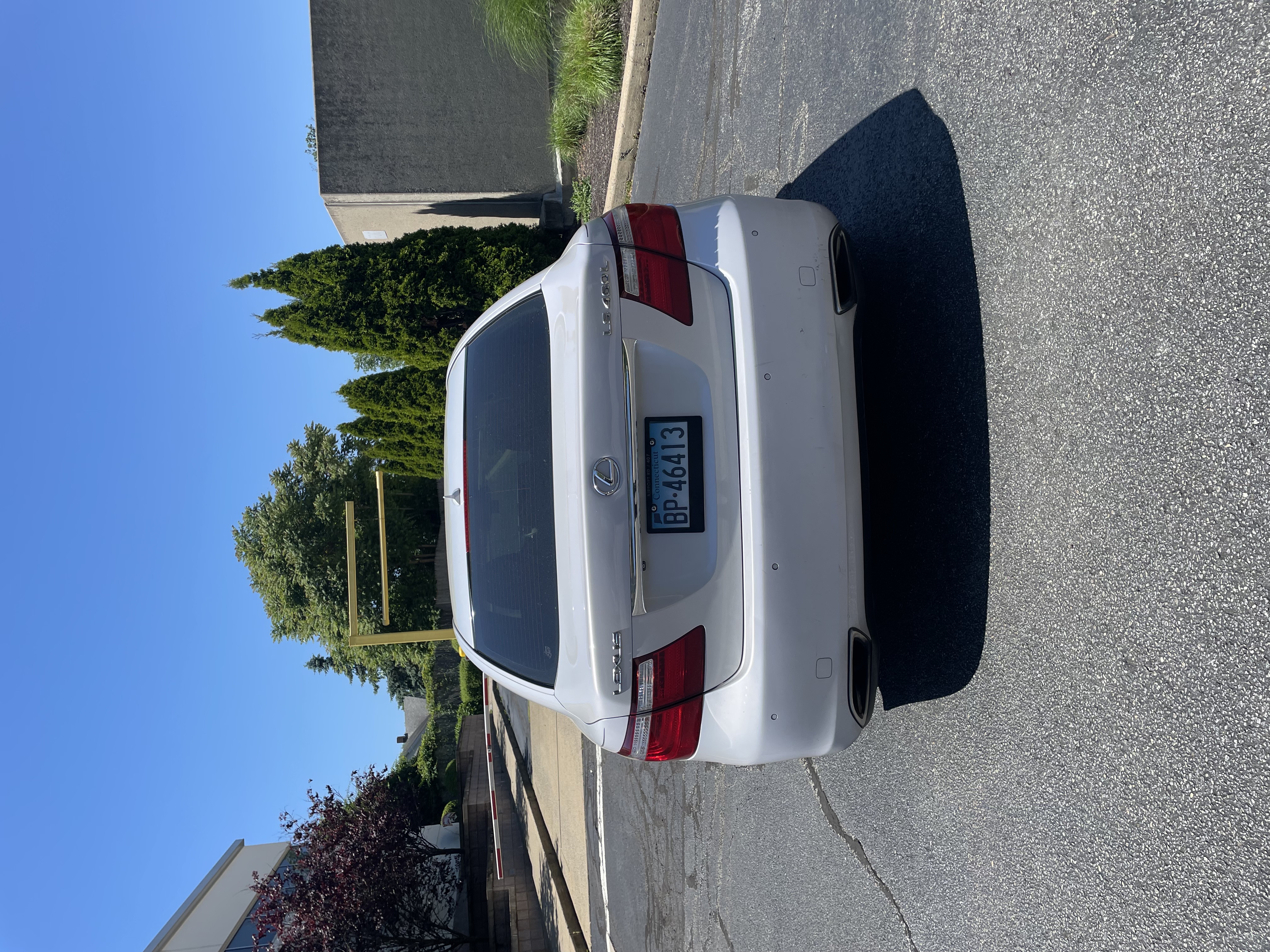 Used 2008 Lexus LS 460 L RWD image 2