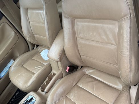 Used 2005 Volkswagen Passat GLS image 9