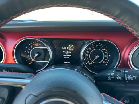 Used 2023 Jeep Wrangler Unlimited Rubicon w/ LED Lighting Group image 13