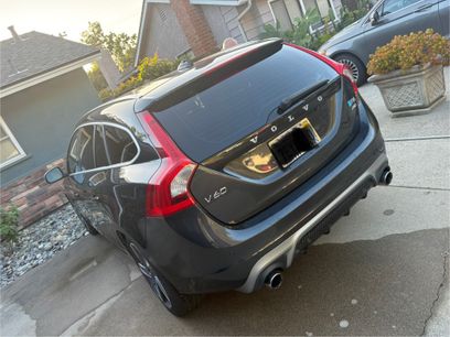 Used 2015 Volvo V60 T6 R-Design Platinum
