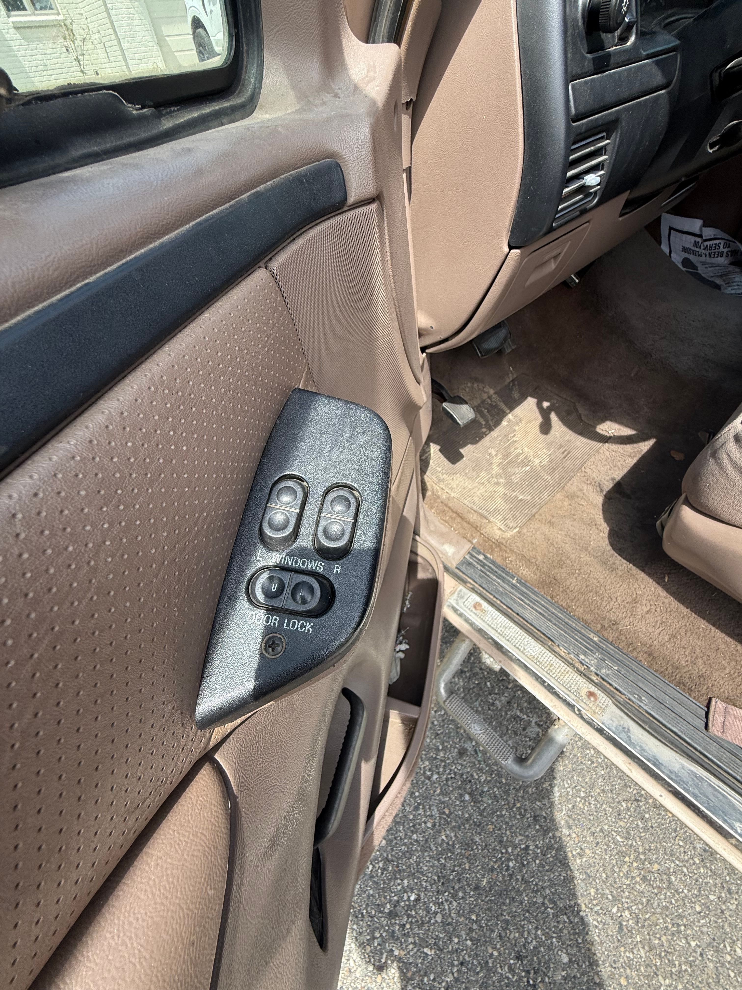 Used 1996 Ford F150 4x4 Regular Cab image 15