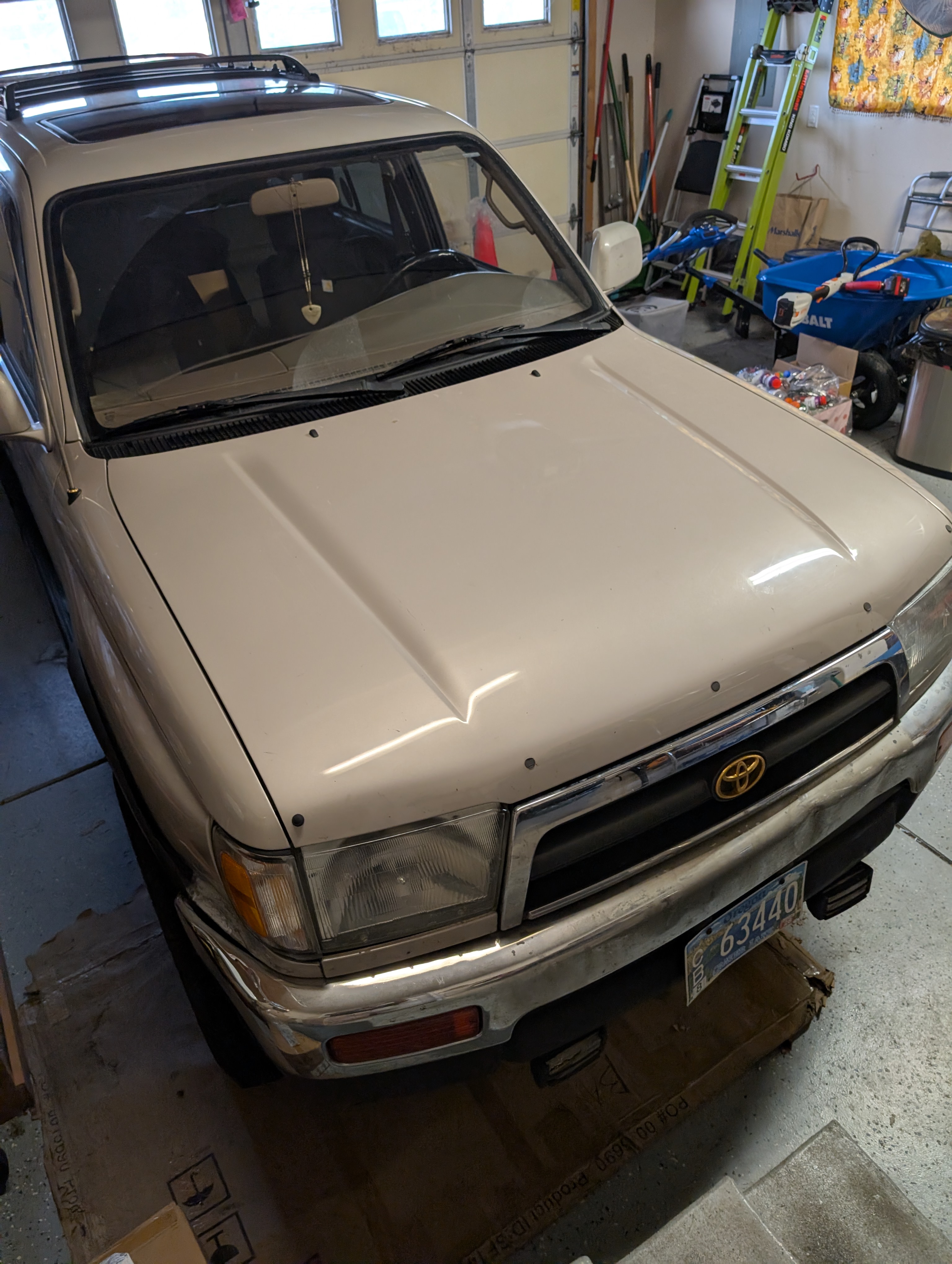 Used 1997 Toyota 4Runner SR5 AWD/4WD image 2