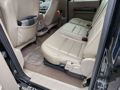 Used 2009 Ford F250 Lariat image 10