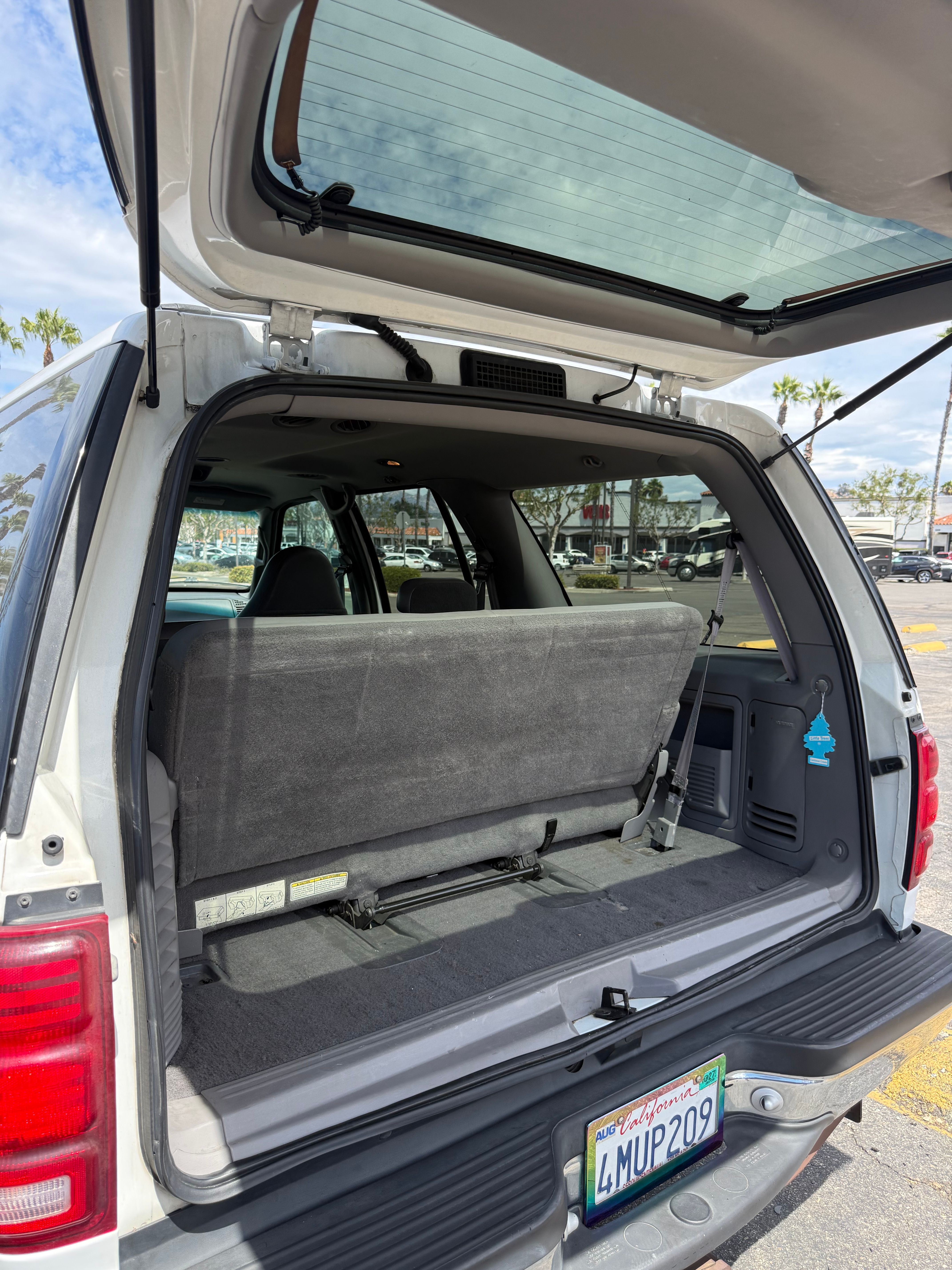 Used 2000 Ford Expedition XLT RWD image 14