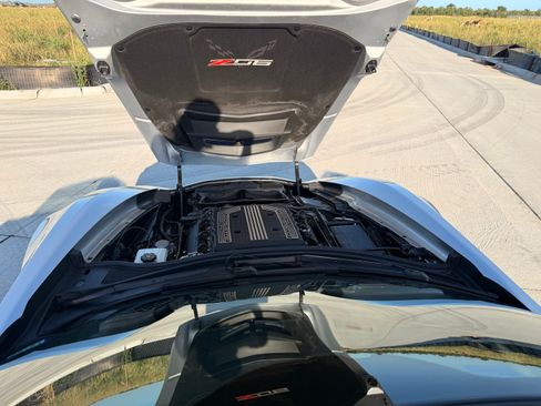 Used 2019 Chevrolet Corvette Z06 RWD image 22