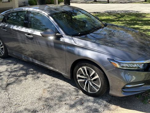 Used 2018 Honda Accord Hybrid image 4