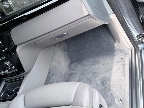 Used 2018 Rolls-Royce Phantom Sedan RWD image 26
