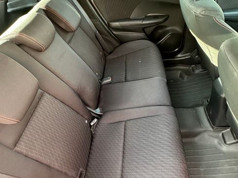 Used 2018 Honda Fit Sport image 4