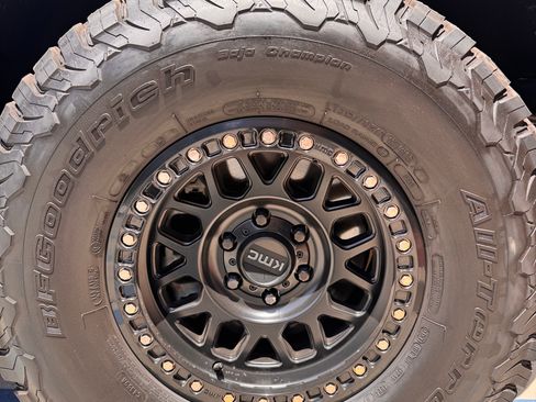 Used 2018 Ford F150 Raptor w/ Equipment Group 802A Luxury AWD/4WD image 6