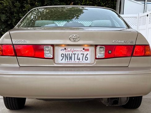 Used 2001 Toyota Camry LE image 26