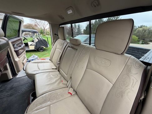 Used 2018 RAM 1500 Laramie Longhorn w/ Longhorn Southfork Package AWD/4WD image 6